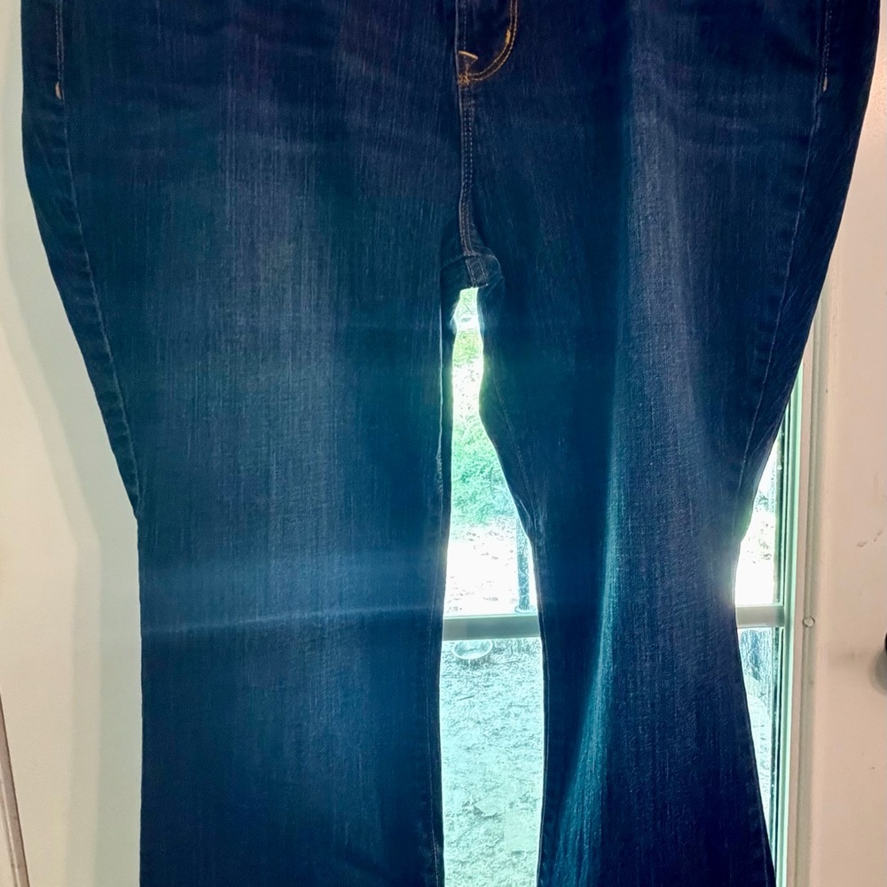 Old Navy Dark Blue Bootcut Stretch Jeans, size 18 short